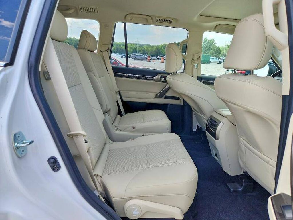 Lexus GX: 2020 г., 4.6 л, Автомат, Бензин: фото 7