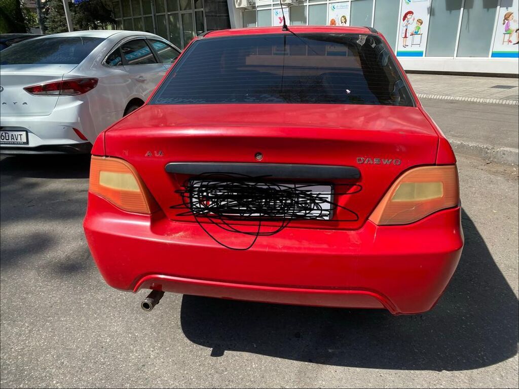 Daewoo Nexia: 2012 г., Седан: фото 2