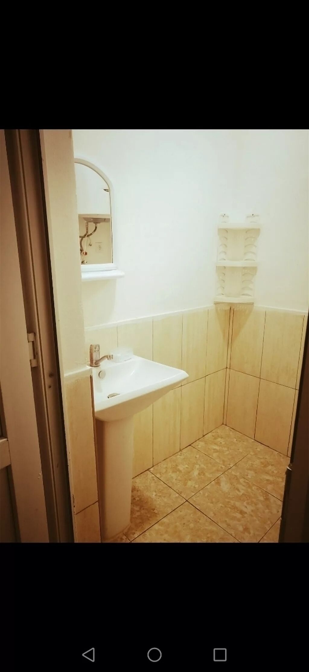 90 kv. m, 3 otaqlı, İnternet, Telefon, Qaz
