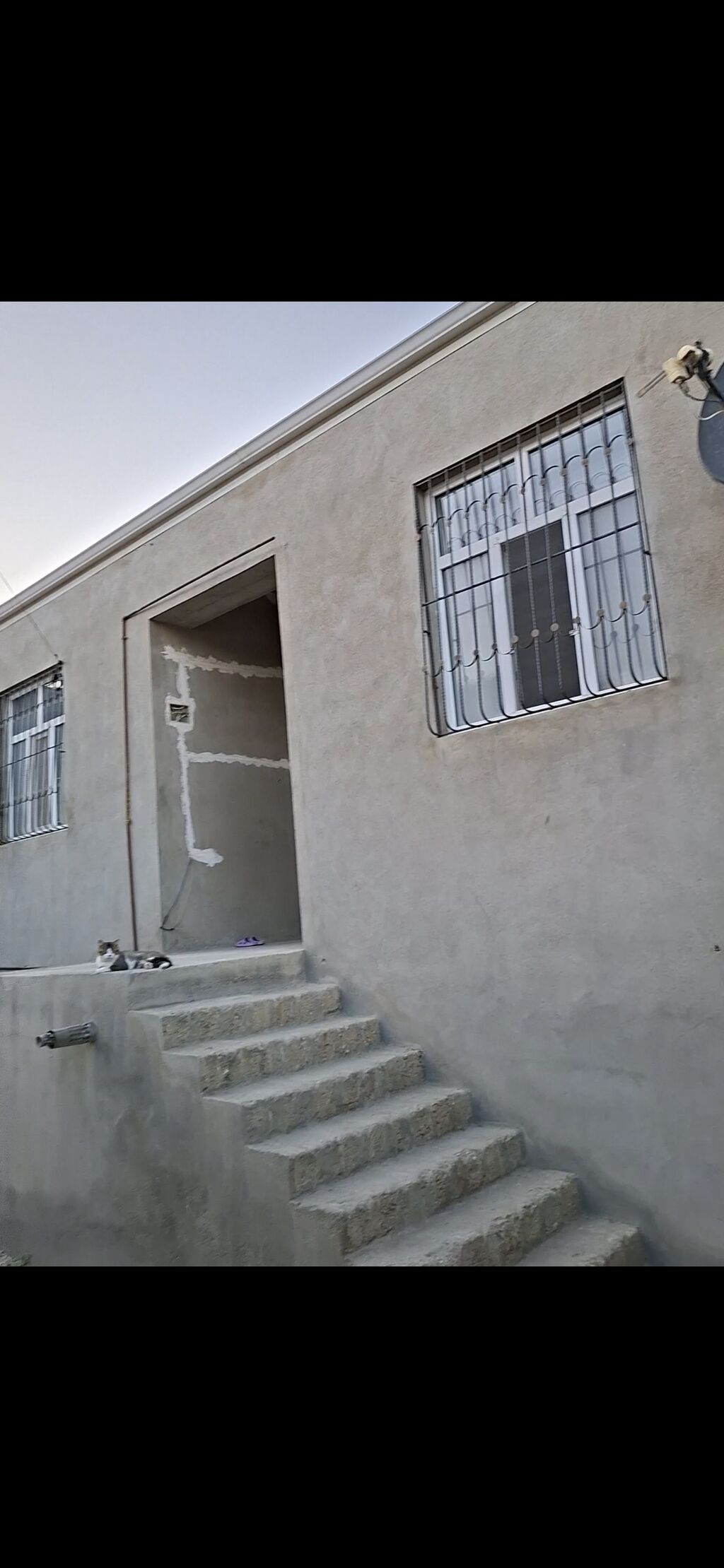 🏠 YENI RAMANA. Ramana qəsəbəsində 2 mərtəbəli həyət evi satılır