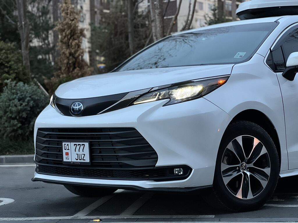 Toyota Sienna: 2023 г., 2.5 л, Автомат, Гибрид, Минивэн: фото 4