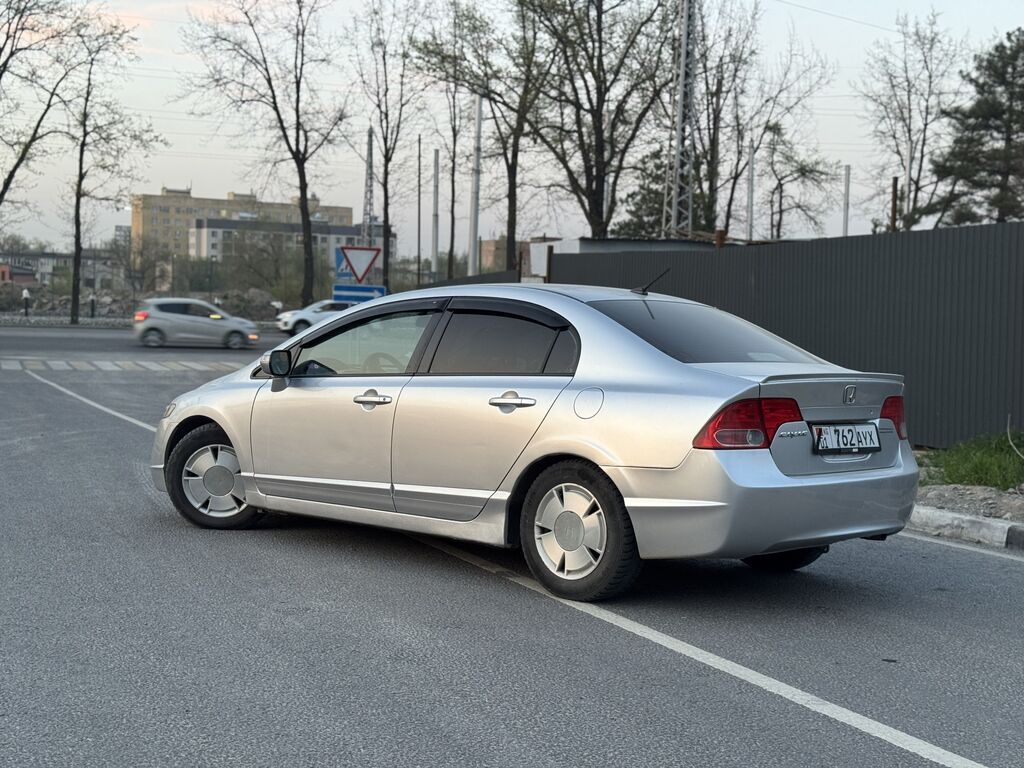 Honda Civic: 2007 г., 1.3 л, Вариатор, Гибрид, Седан: фото 5