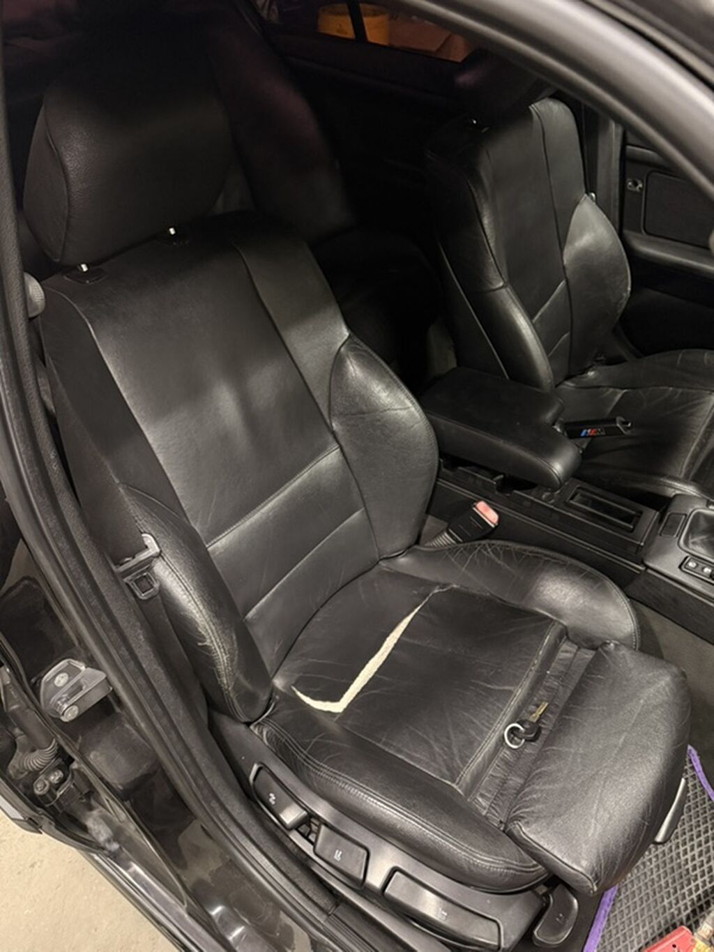 Сиденья передние BMW E46 кожа в хорошем состоянии все механизмы: фото 1