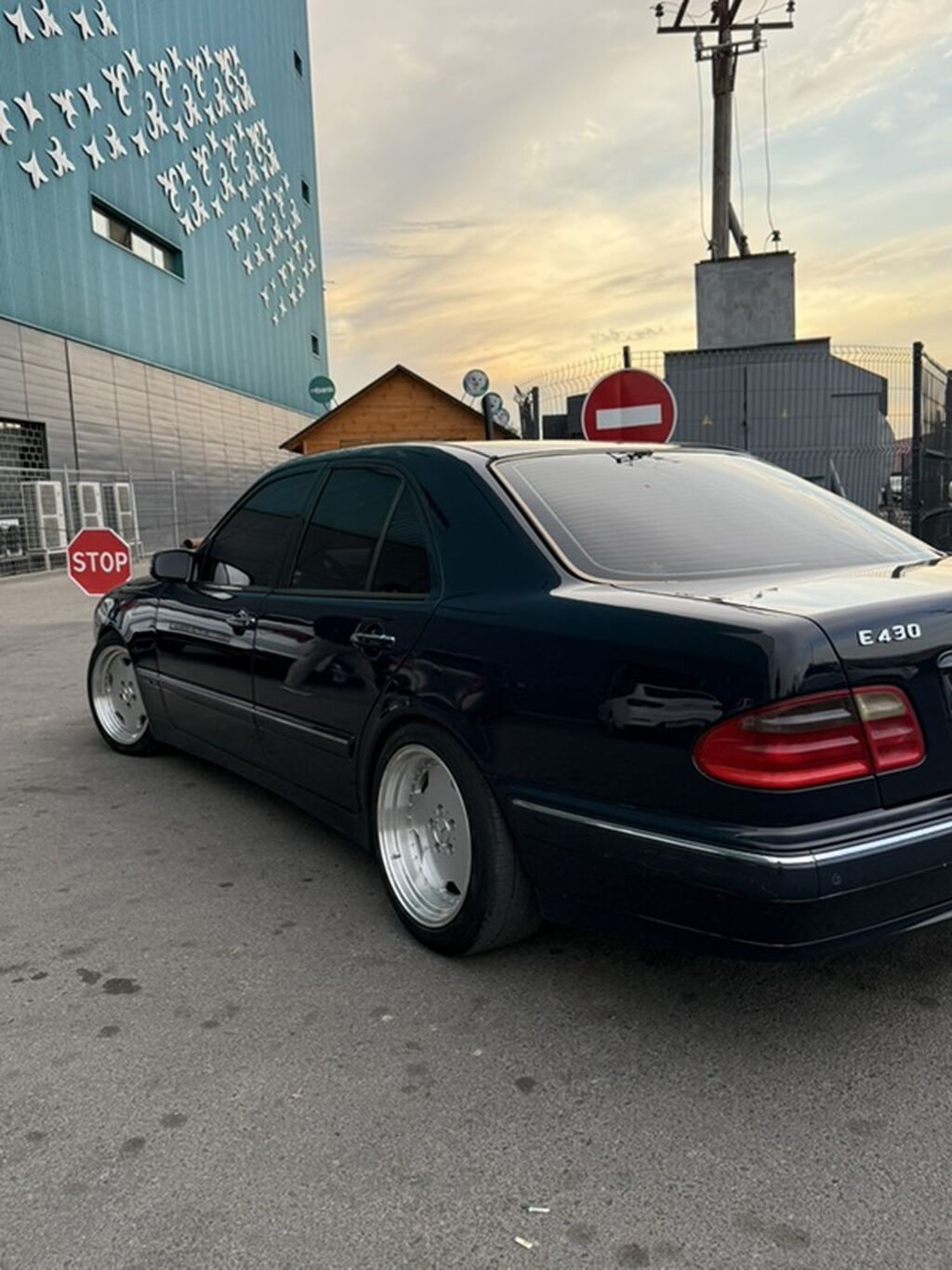 Mercedes-Benz E-Class: 2001 г., 4.3 л, Автомат, Бензин, Седан: фото 3