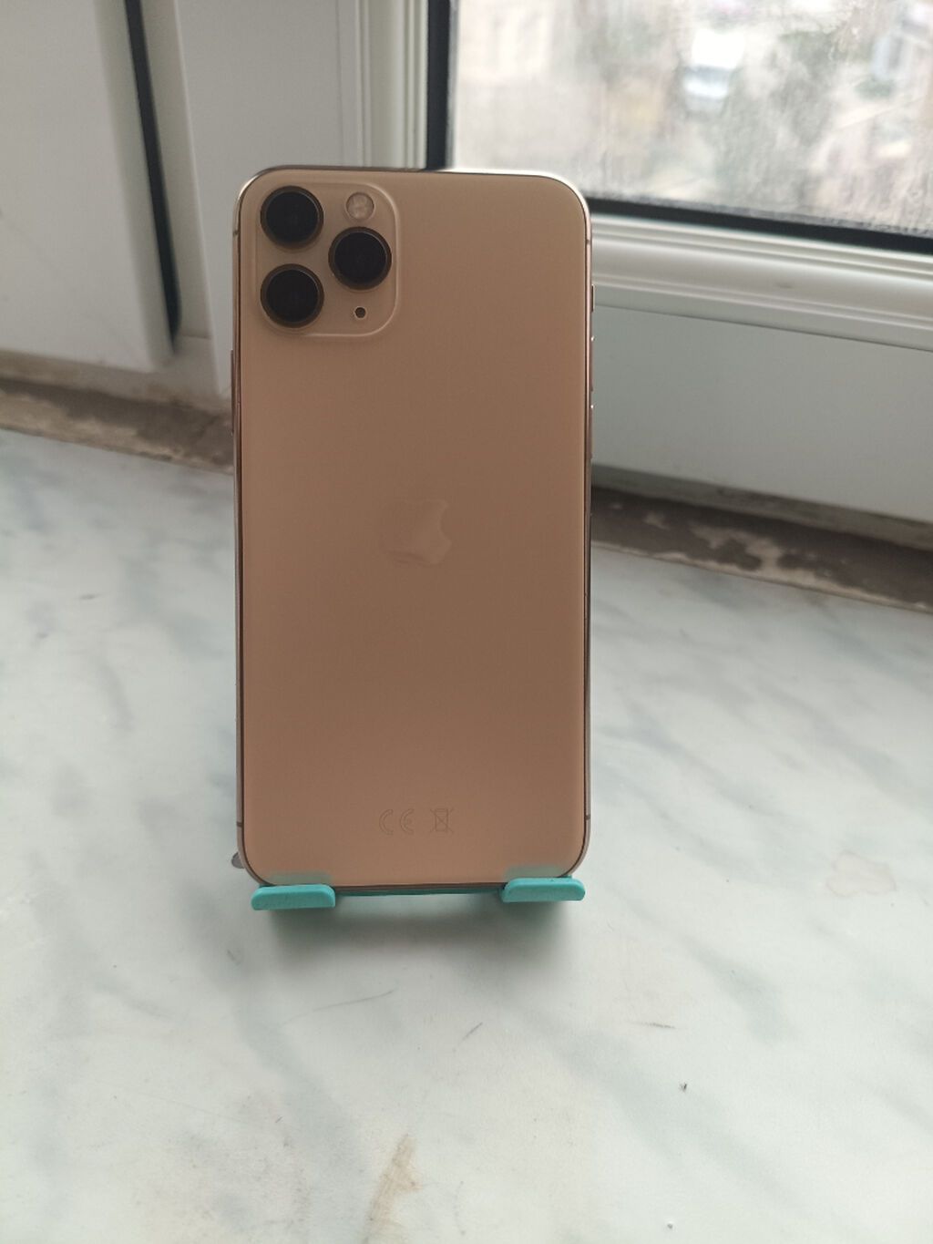 IPhone 11 Pro, 256 GB, Matte Gold, Barmaq izi, Simsiz şarj, Face ID
