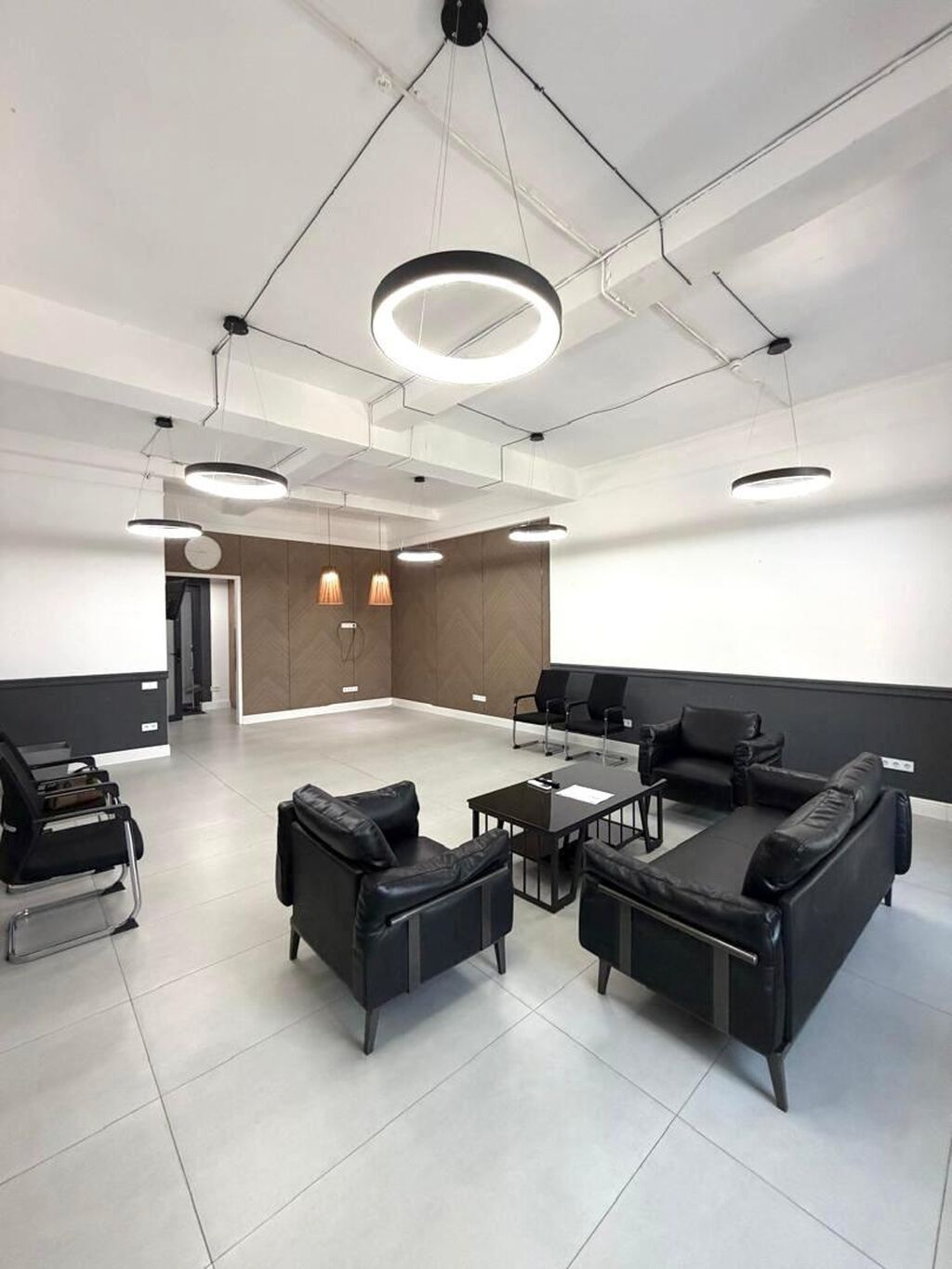 Аренда офисов, 60 м², В бизнес центре, 1 линия, С отдельным сан узлом: фото 5