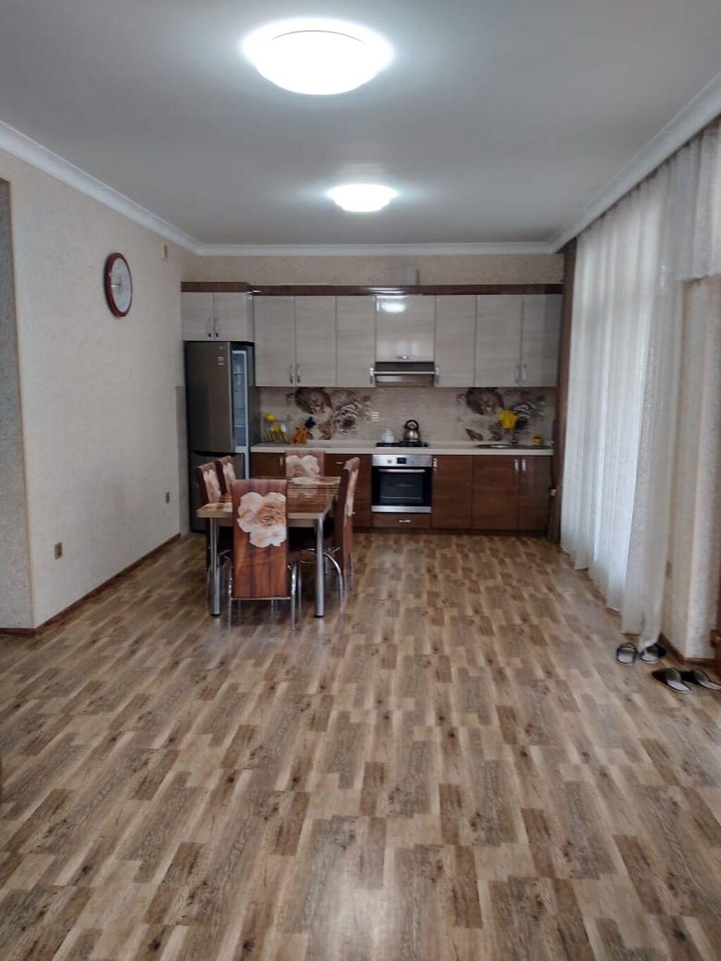 Saray, 260 kv. m, 5 otaqlı, Kombi, Qaz, Su