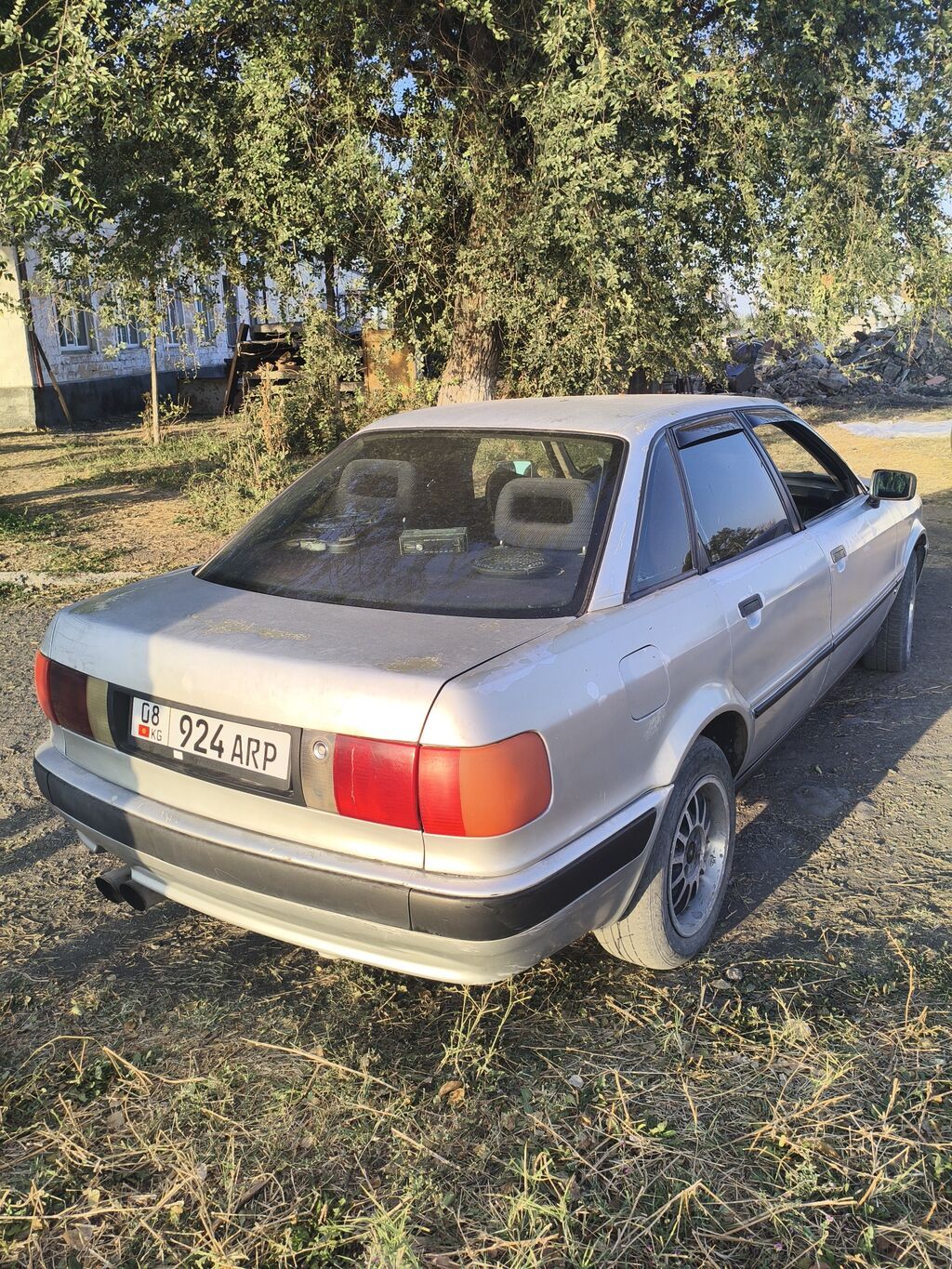 Audi 80