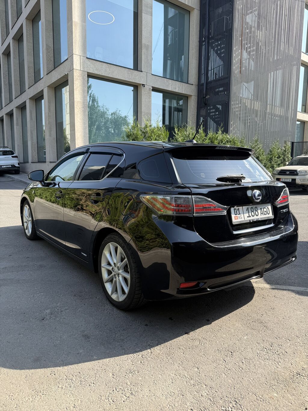 Lexus CT: 2012 г., 1.8 л, Автомат, Гибрид, Хэтчбэк: фото 4