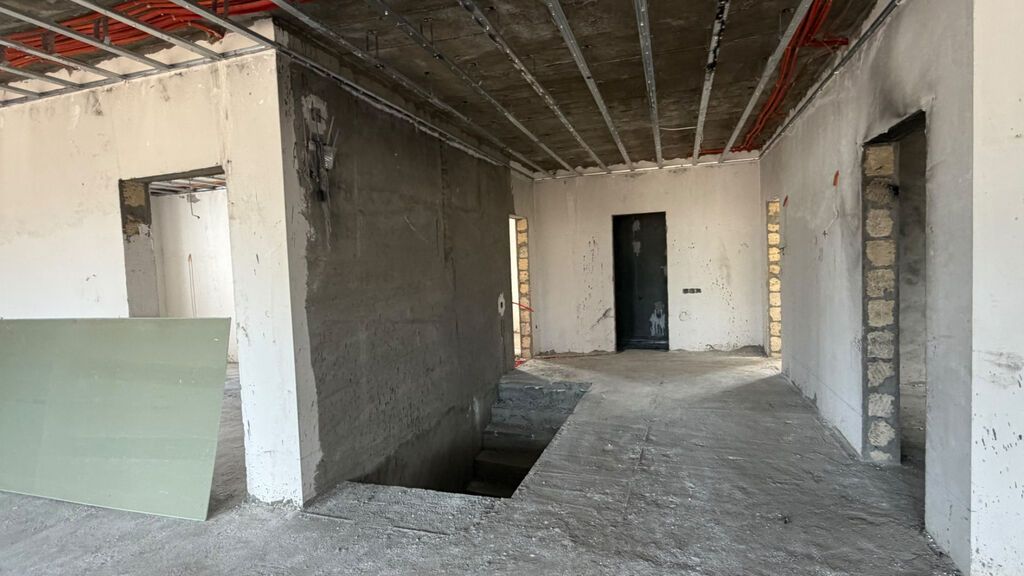 Bakı, 240 kv. m, 6 otaqlı, Kanalizasiya, Kombi, İşıq