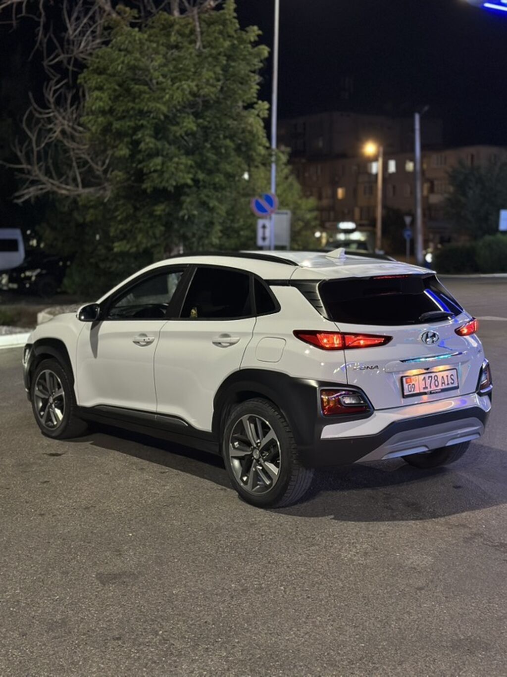 Hyundai Kona: 2019 г., 1.6 л, Робот, Бензин, Кроссовер — фото 4