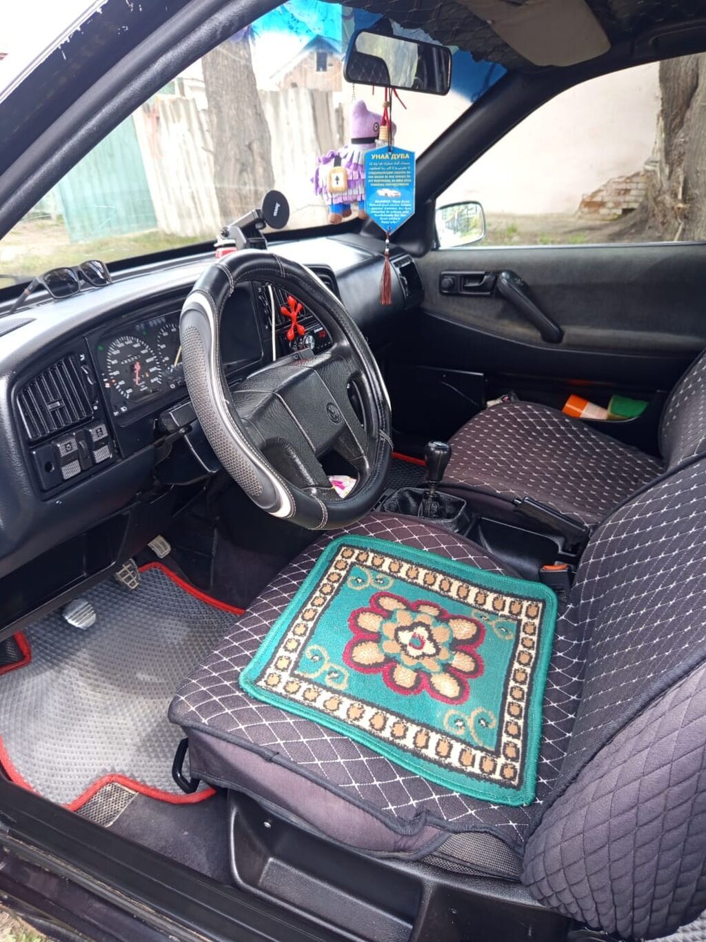 Volkswagen Passat: 1991 г., 1.8 л, Механика, Бензин, Седан — фото 8