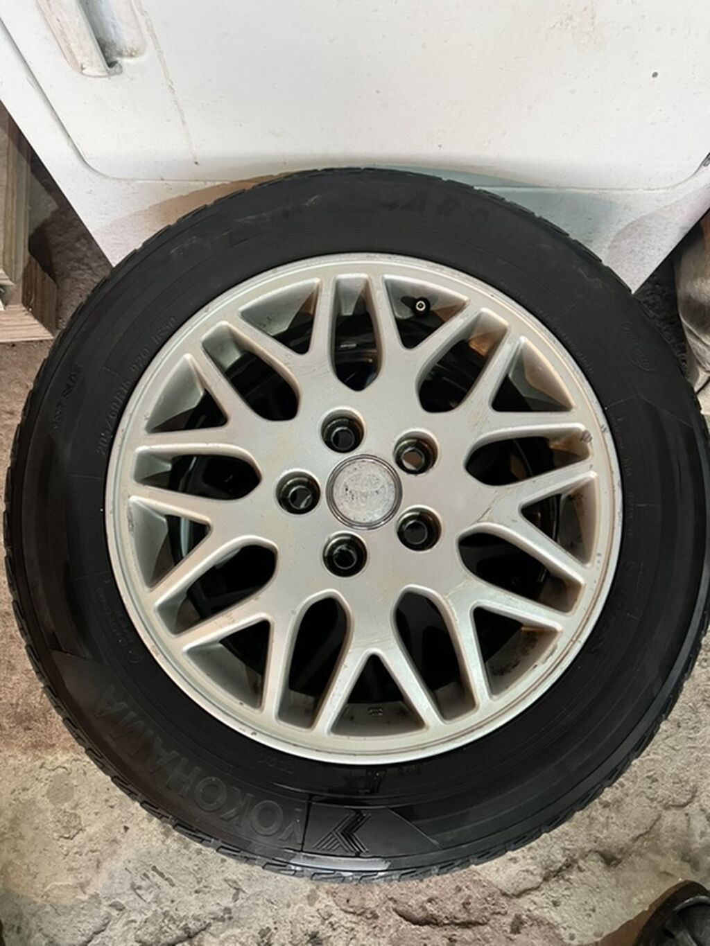 Комплект литых дисков R16 для Toyota 2 шин подарок зима 205/60/16: фото 4