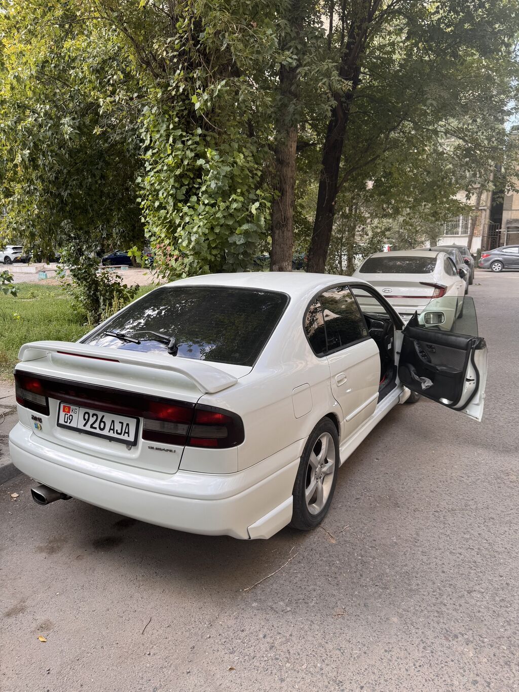 Subaru Legacy: 2003 г., 2 л, Автомат: фото 2