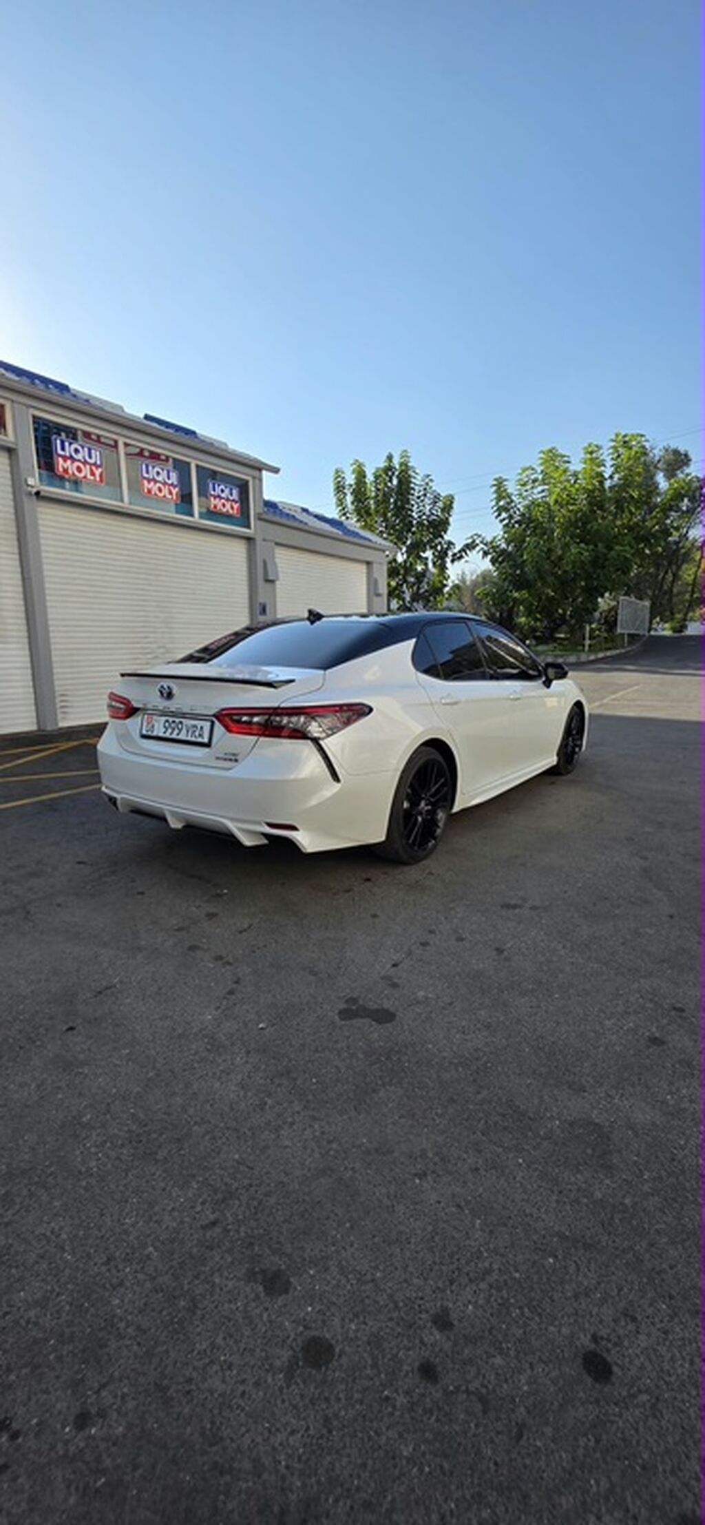 Toyota Camry: 2022 г., 2.5 л, Автомат, Гибрид, Седан: фото 6