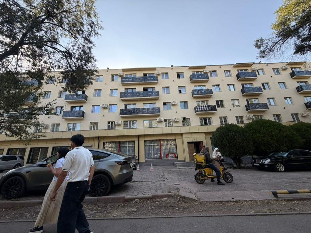 3 комнаты, 68 м², Азия Молл Индивидуалка, 2 этаж, Косметический ремонт: фото 2