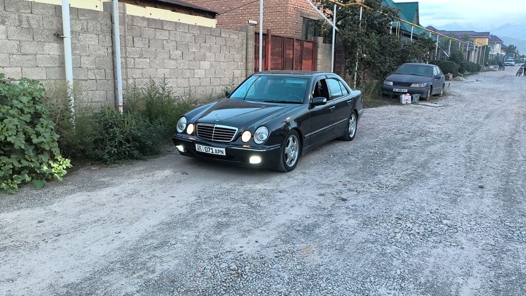 Mercedes-Benz E-Class: 2003 г., 2.4 л, Автомат, Бензин, Седан: фото 2