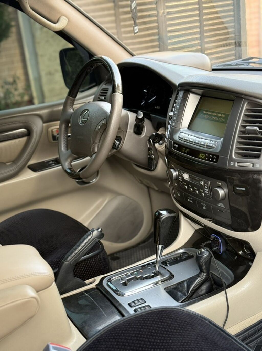 Lexus LX: 2004 г., 4.7 л, Автомат, Бензин, Внедорожник: фото 5