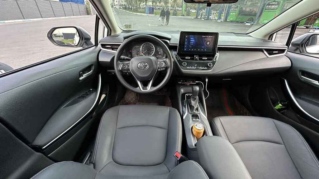 Toyota Corolla: 2021 г., 1.8 л, Вариатор, Гибрид, Седан: фото 8