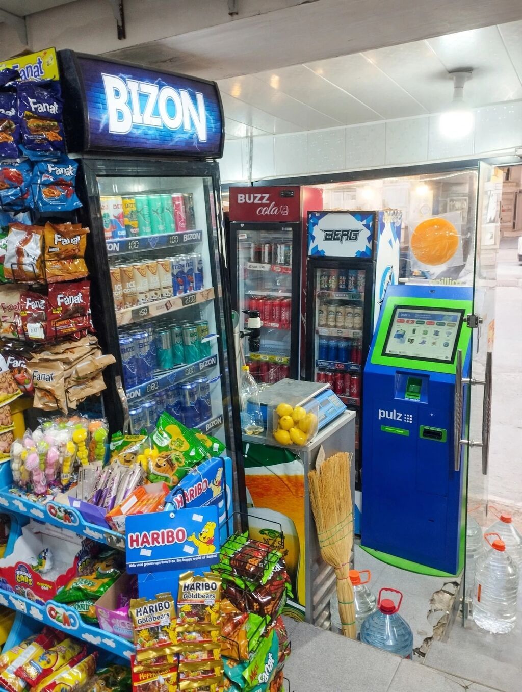 Hazır biznes 12000 AZN.Qiymətə daxildir soyuducular7 kamera həm