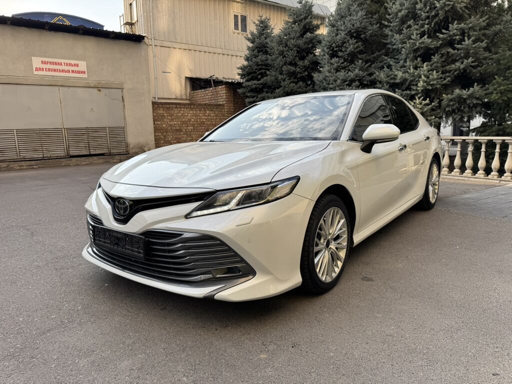 Toyota Camry: 2019 г., 2.5 л, Автомат, Бензин, Седан: фото 5