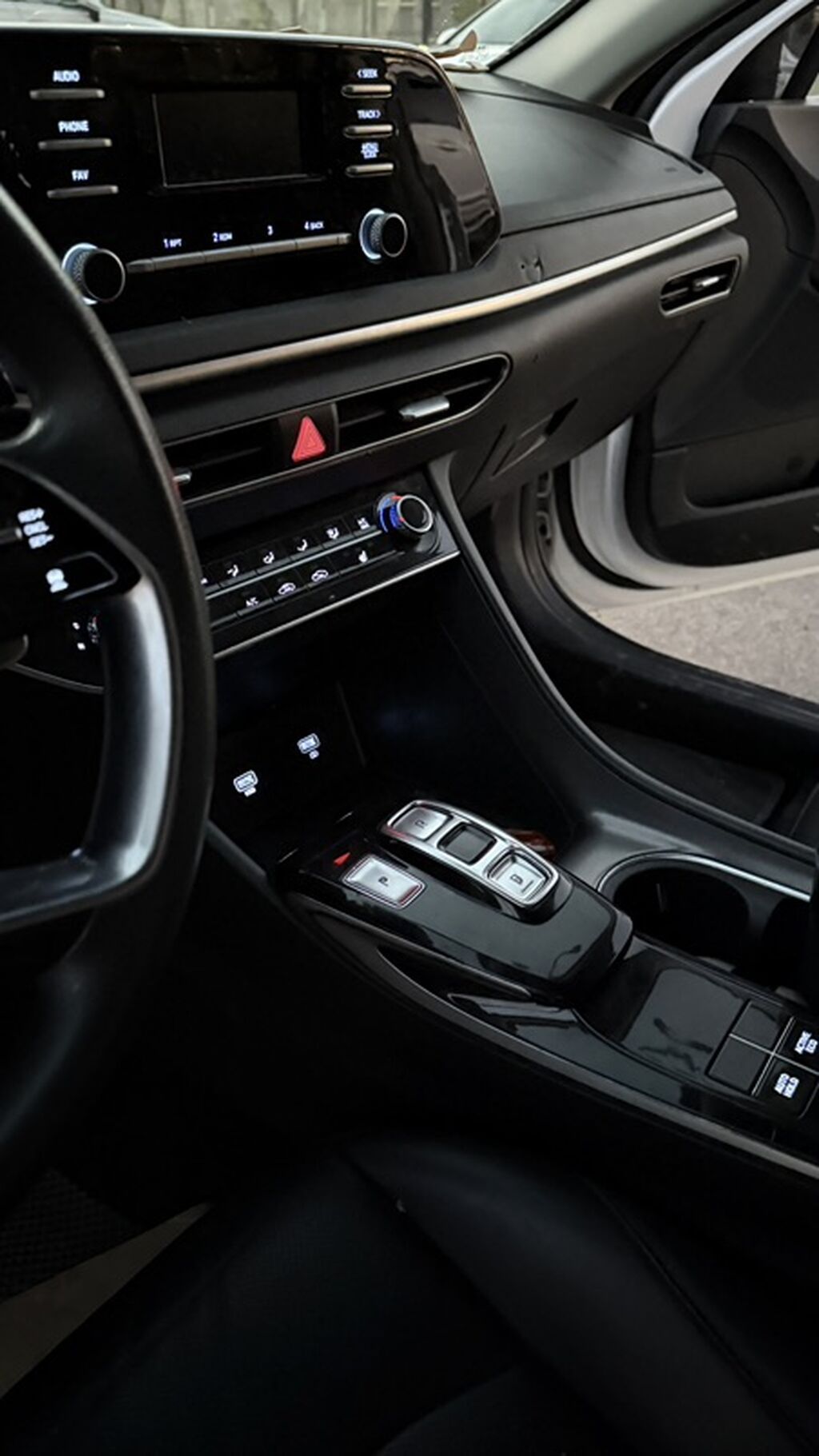 Hyundai Sonata: 2022 г., 2 л, Автомат, Газ, Седан: фото 4