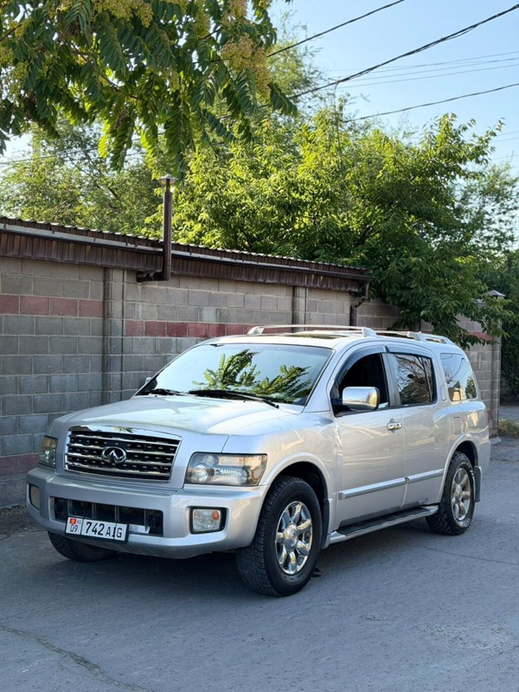 Продам Infiniti QX56 2005, газ, отличное состояние: фото 4