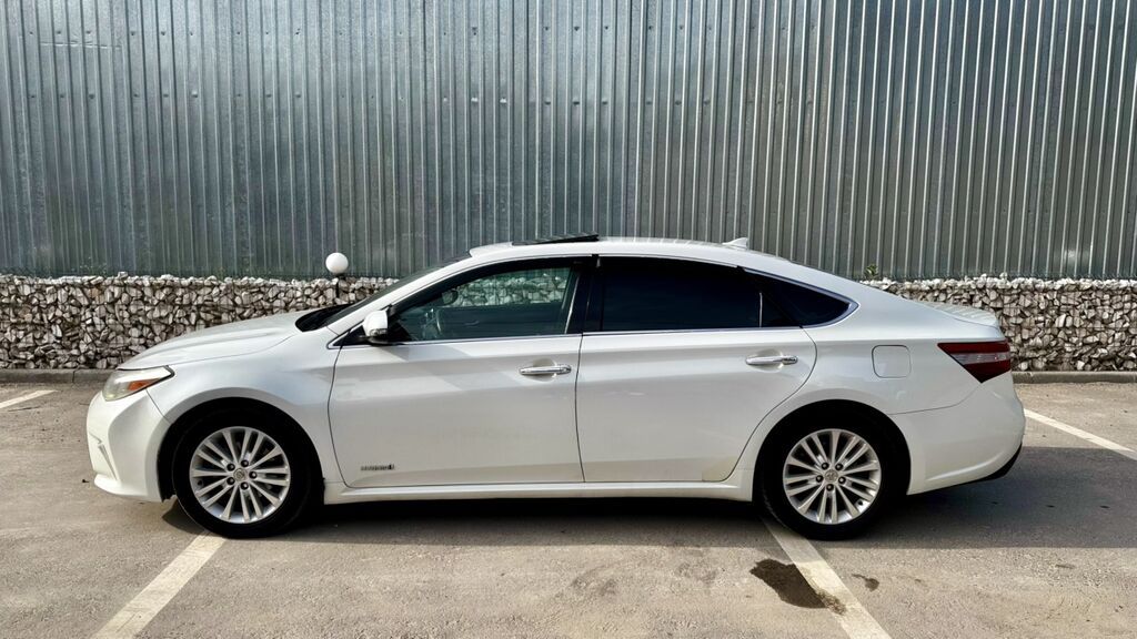 Toyota Avalon: 2013 г., Вариатор, Гибрид, Седан: фото 2