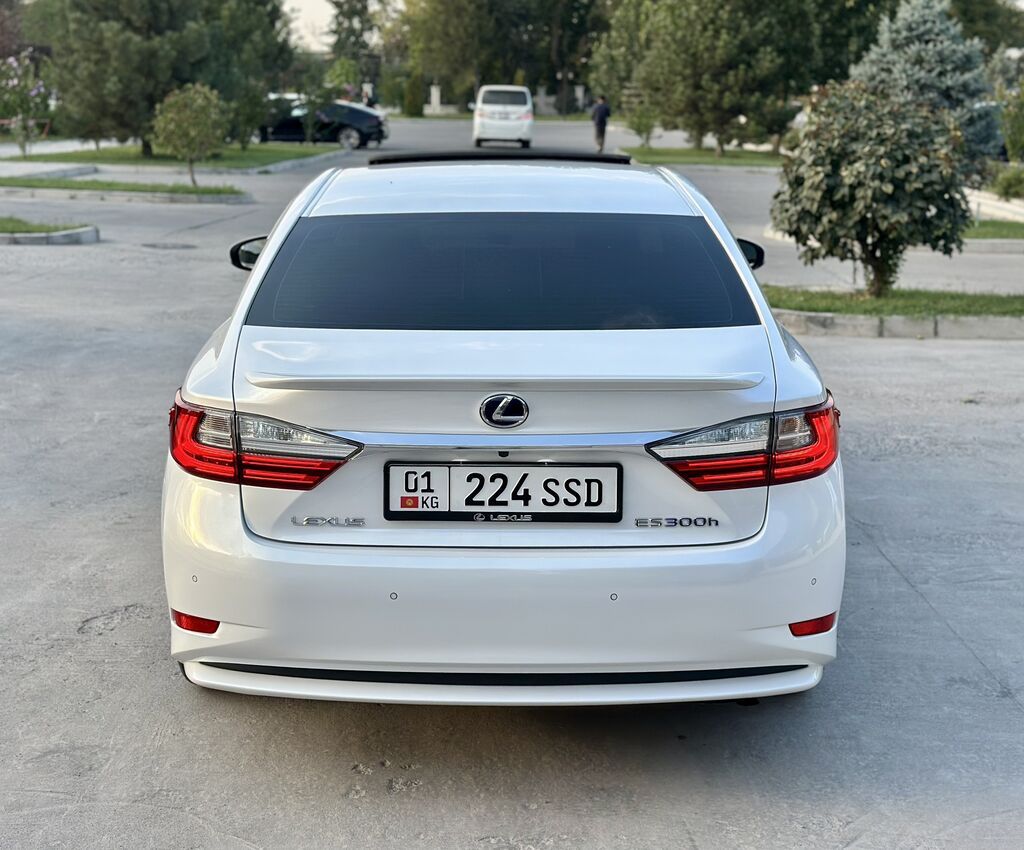 Lexus ES: 2016 г., 2.5 л, Автомат, Гибрид, Седан: фото 6