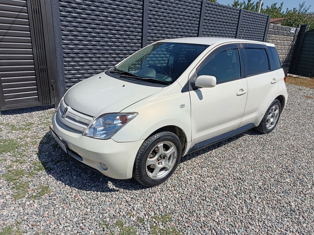 Toyota Ist: 2003 г., 1.5 л, Автомат, Бензин, Хэтчбэк: фото 8