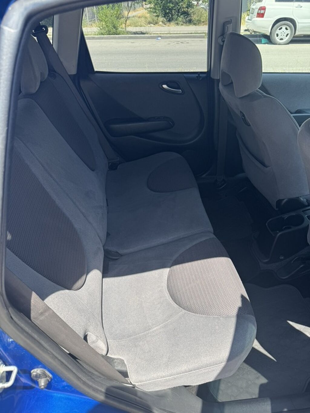 Honda Fit: 2003 г., Вариатор, Бензин, Хэтчбэк: фото 6