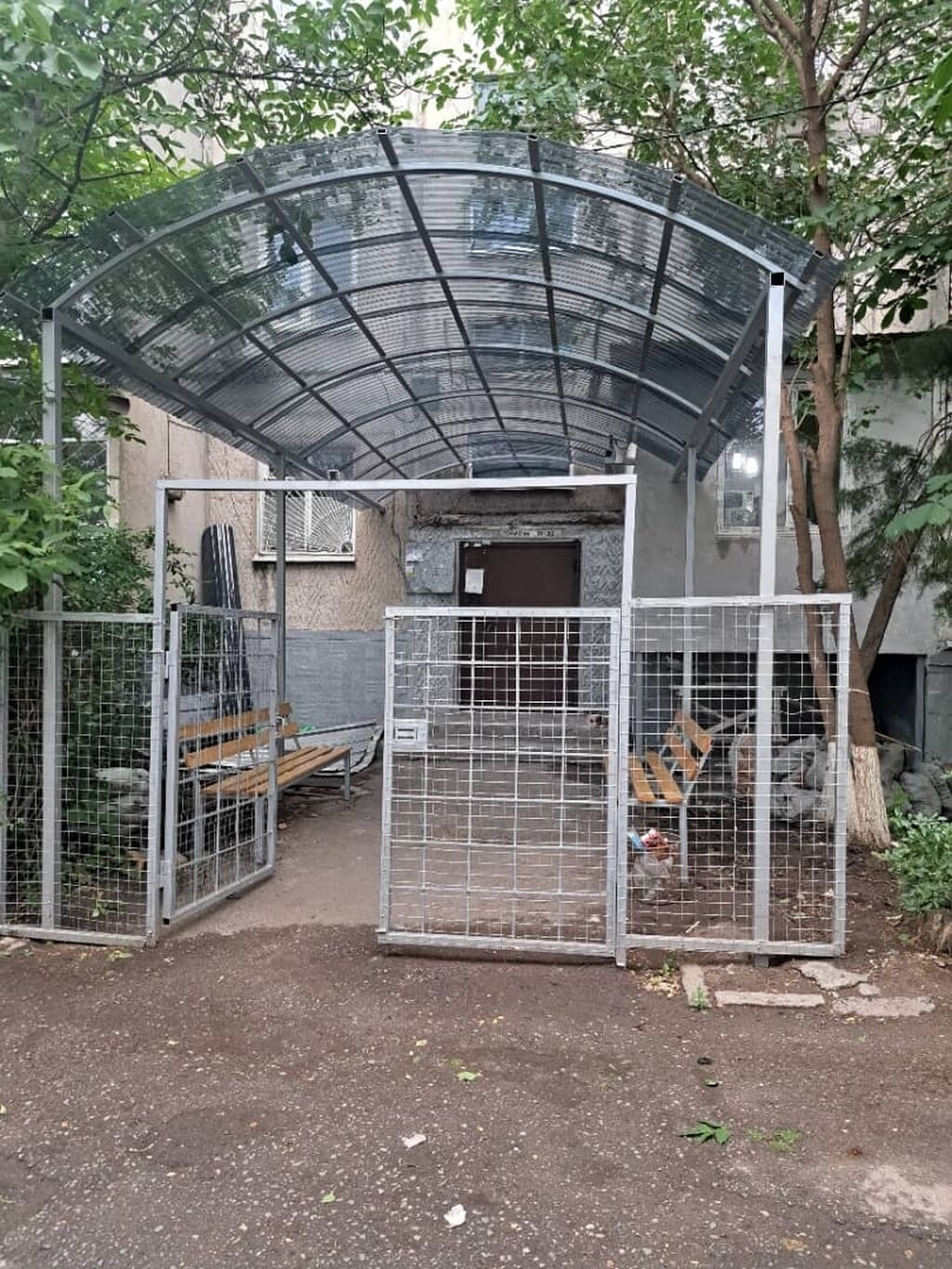 Кованые навесы и козырьки из поликарбоната: фото 5