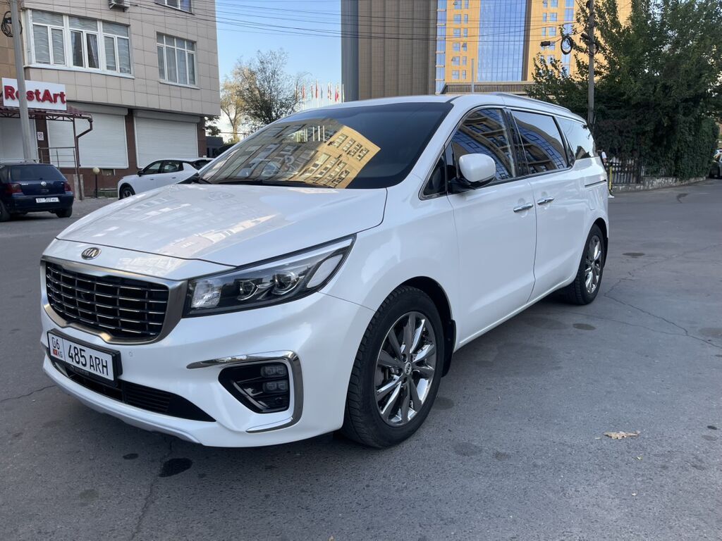 Kia Carnival: 2018 г., 2.2 л, Автомат, Дизель, Минивэн: фото 4