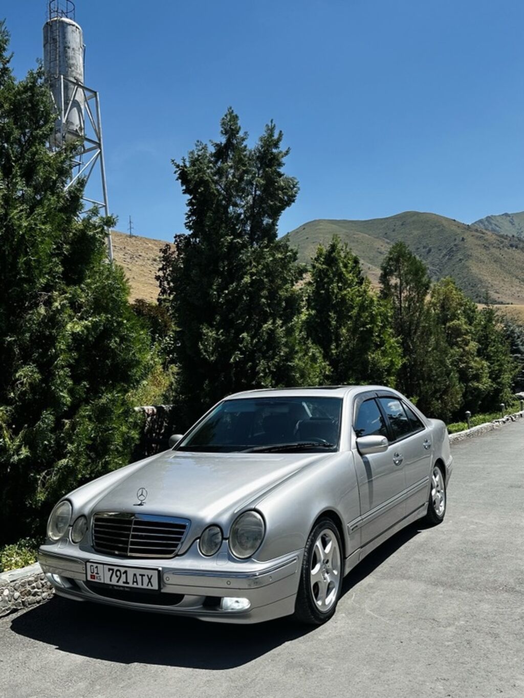 Mercedes-Benz E-Class: 2001 г., 4.3 л, Автомат, Бензин, Седан: фото 3
