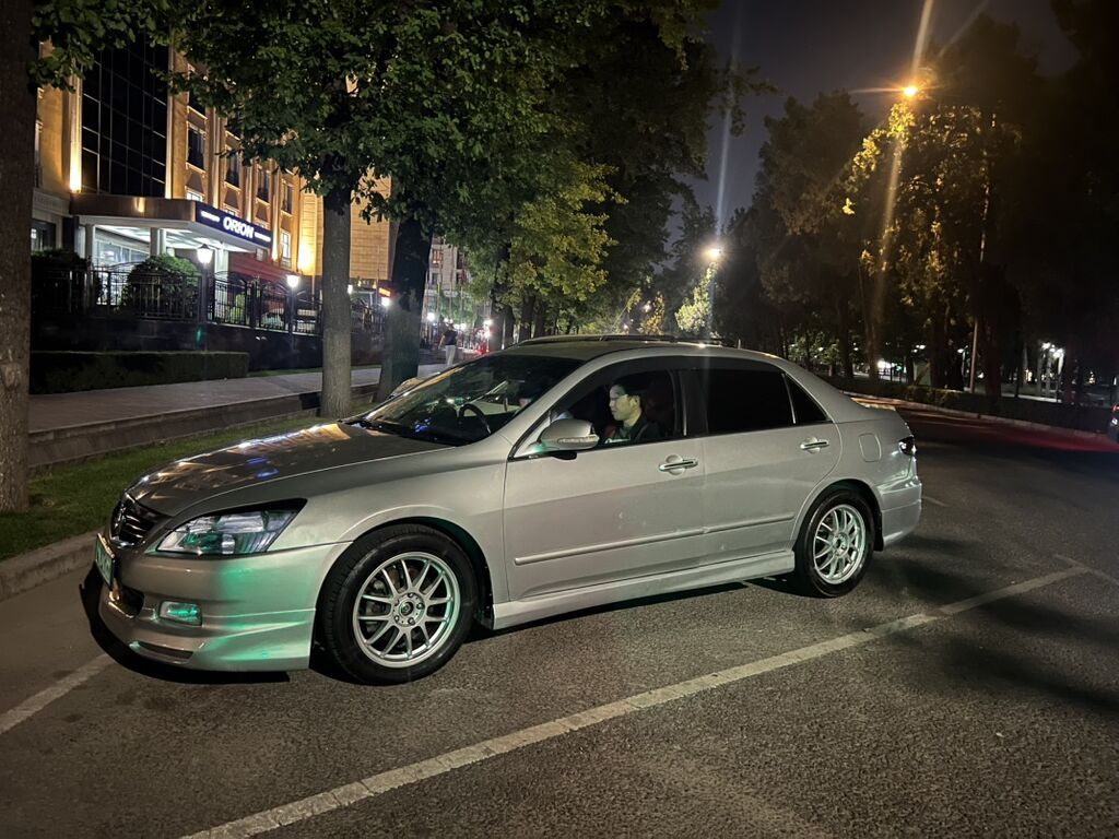 Honda Inspire: 2005 г., 3 л, Автомат, Бензин, Седан: фото 3