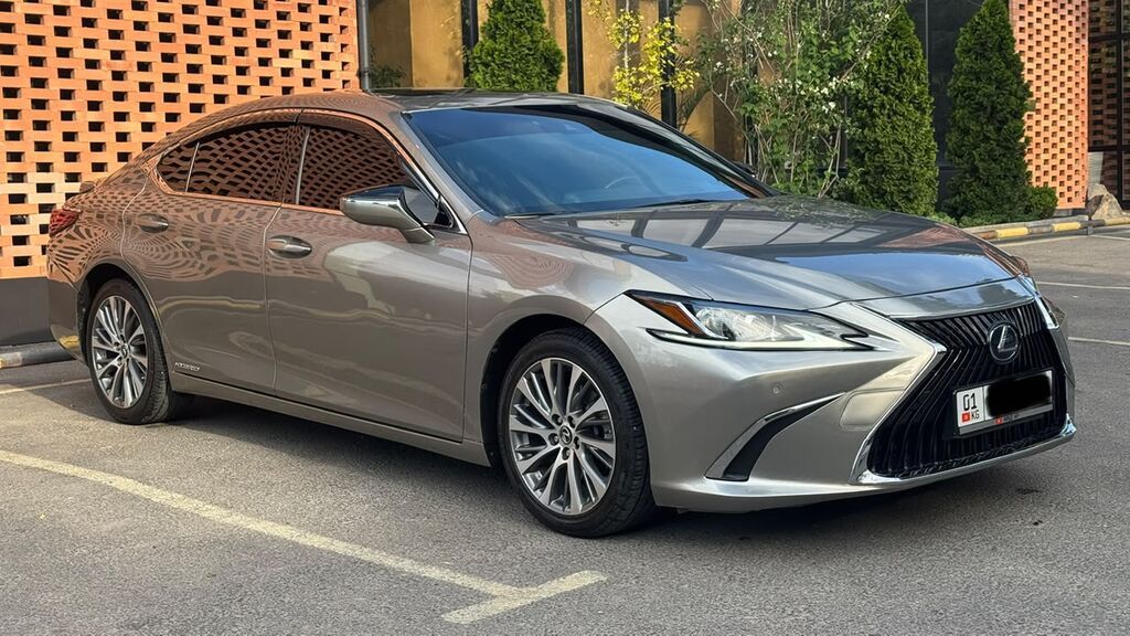 Lexus ES: 2021 г., Вариатор, Гибрид, Седан: фото 2