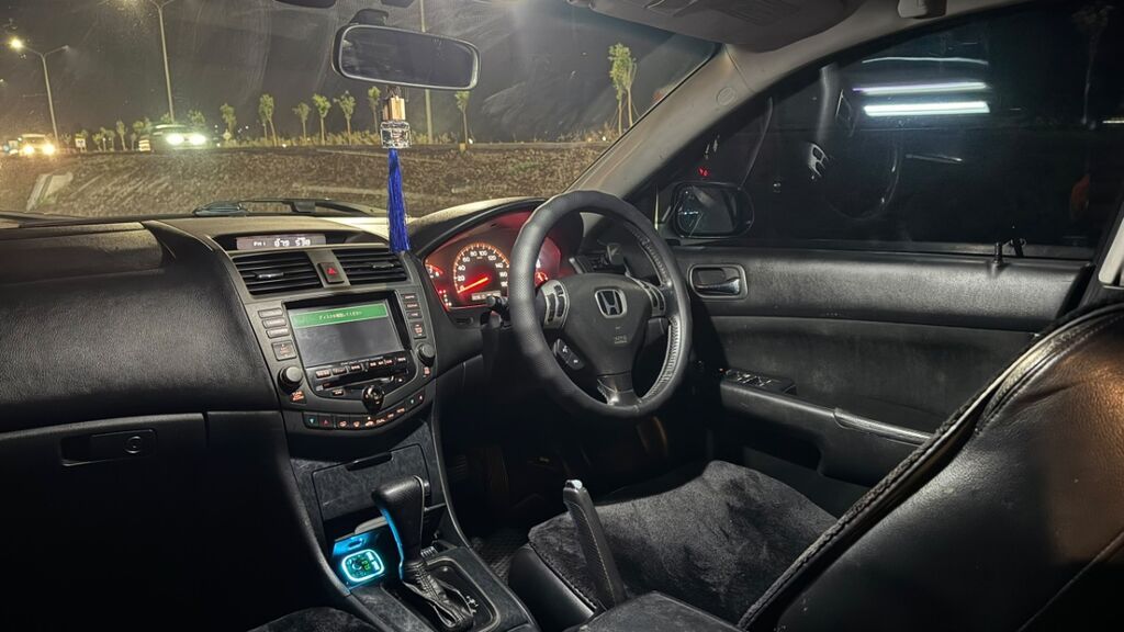 Honda Accord: 2003 г., 2.4 л, Автомат, Бензин, Седан: фото 5