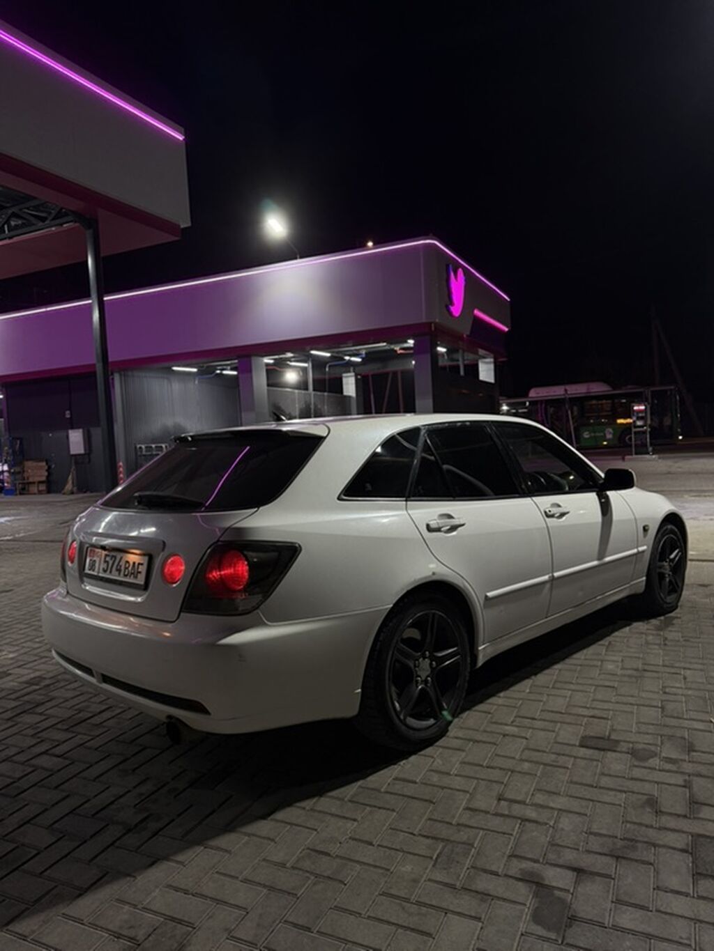 Toyota Altezza: 2004 г., 2 л, Автомат, Бензин, Универсал: фото 6