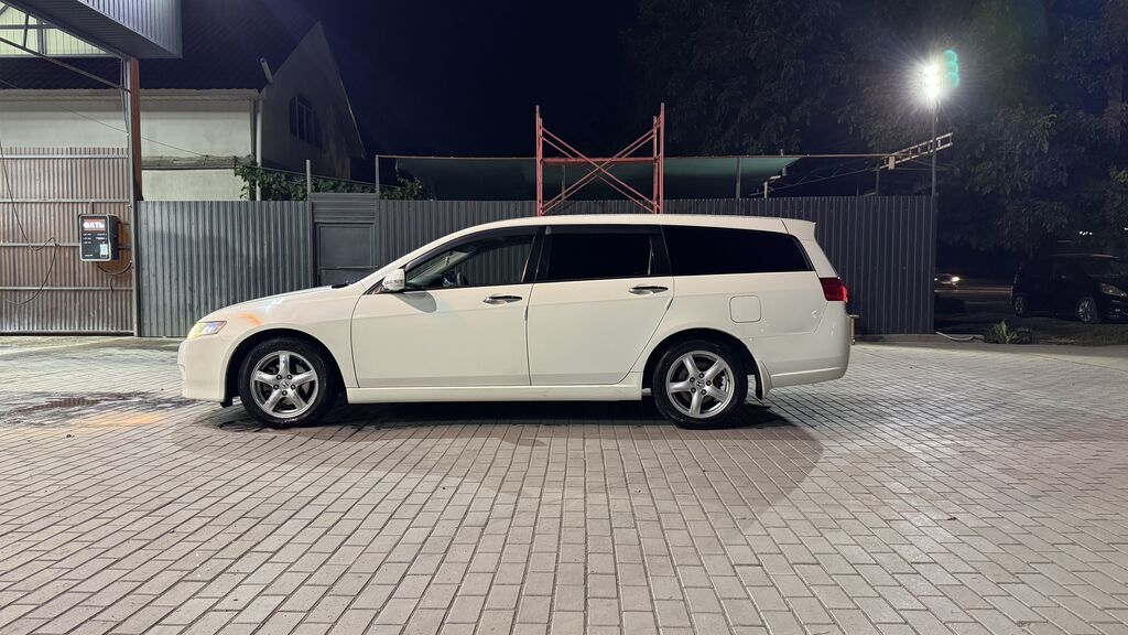 Honda Accord: 2005 г., 2.4 л, Автомат, Бензин, Универсал: фото 3