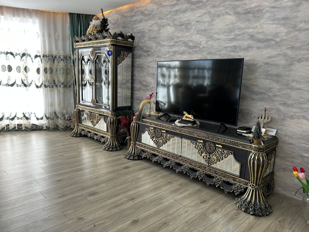4 otaqlı, Yeni tikili, 226 kv. m