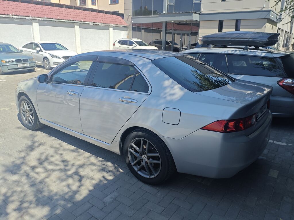 Honda Accord: 2003 г., 2 л, Автомат, Бензин, Седан: фото 3