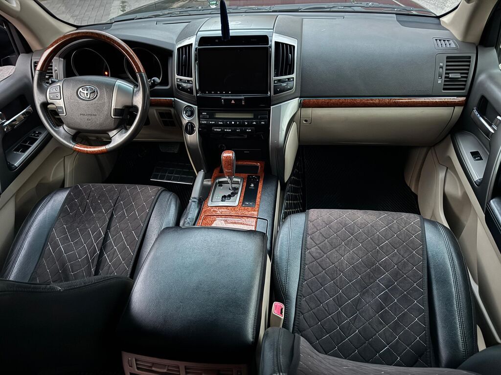 Toyota Land Cruiser: 2014 г., 4.5 л, Автомат, Дизель, Внедорожник: фото 8