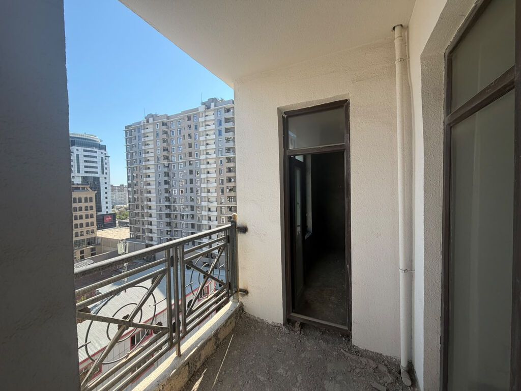 3 otaqlı, Yeni tikili, 105 kv. m