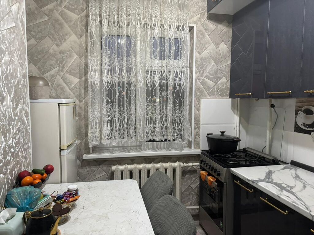 Продам 3-комнатную квартиру, 66 м², Ош: фото 3