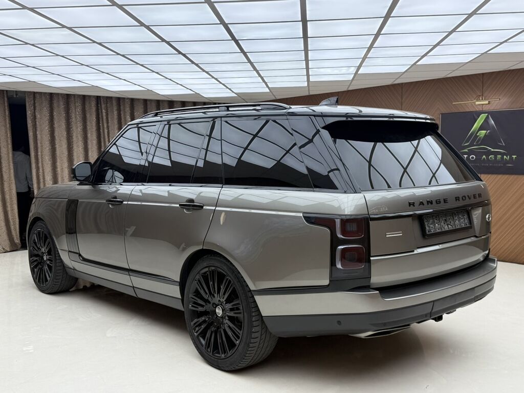 Land Rover Range Rover: 2018 г., 5 л, Автомат, Бензин, Внедорожник: фото 6