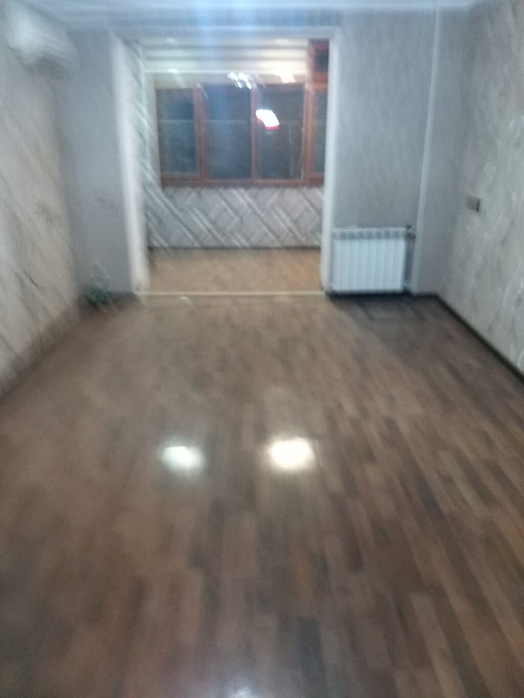 Azadliq prospekti metrosundan 10 deqiqelik mesafede 99 sayli mektebin