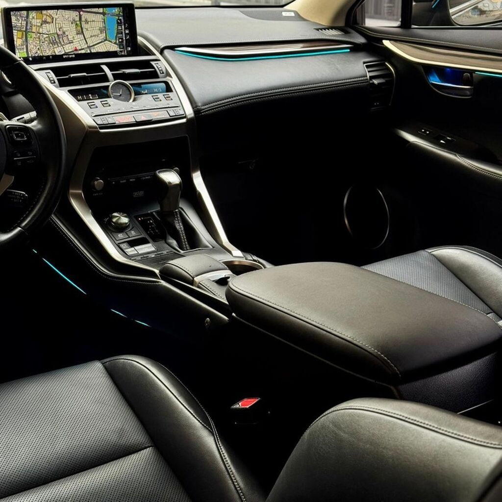 Lexus NX: 2018 г., 2.5 л, Вариатор, Гибрид, Кроссовер: фото 2