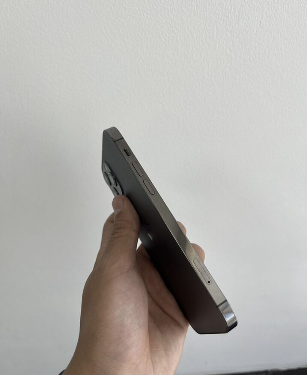 IPhone 12 Pro, цвет «Graphite» На экране есть пятно на работу не как: фото 5