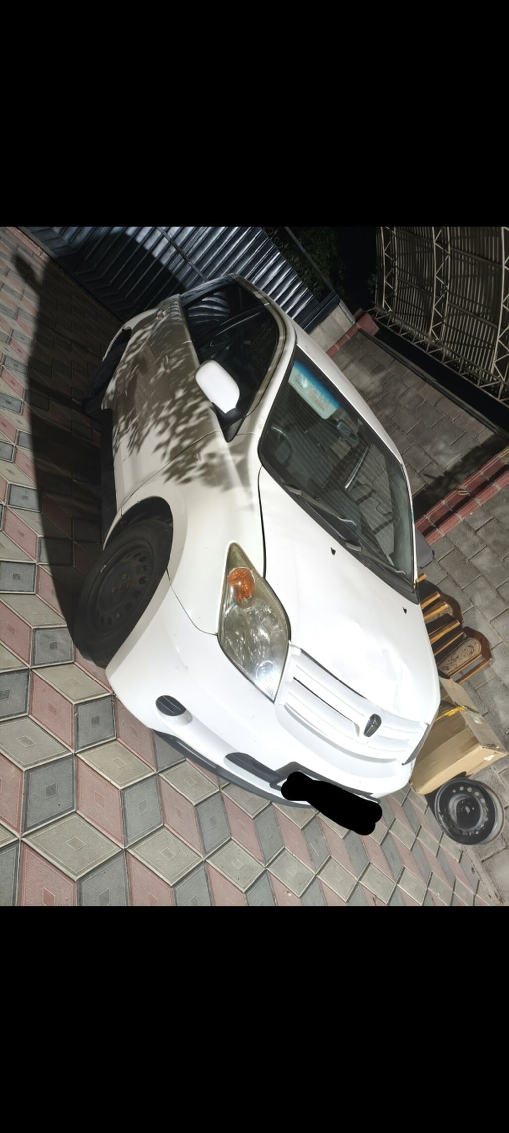 Toyota Ist: 2003 г., 1.5 л, Бензин: фото 5