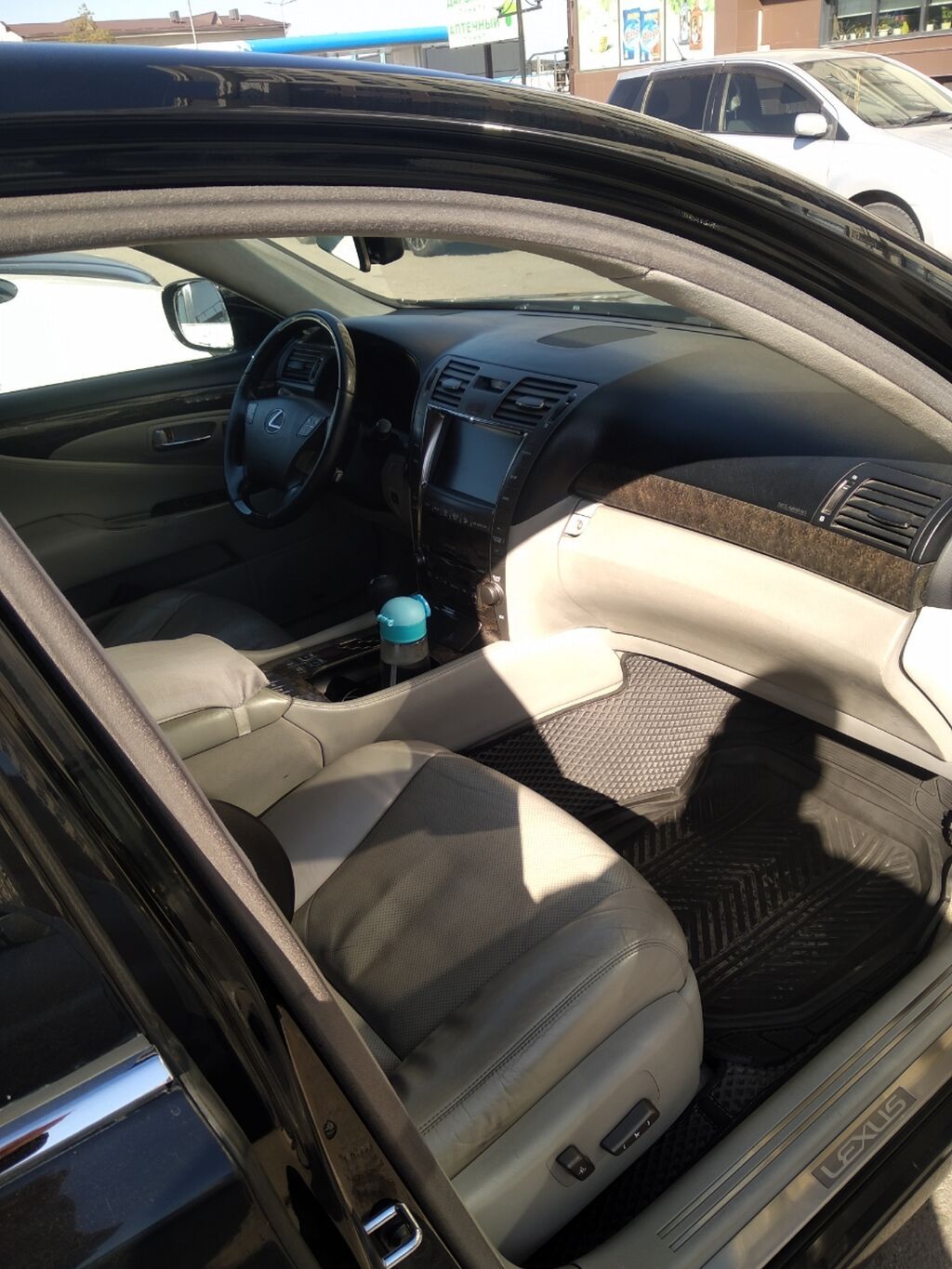 Lexus LS: 2007 г., 4.6 л, Автомат, Бензин, Седан: фото 3
